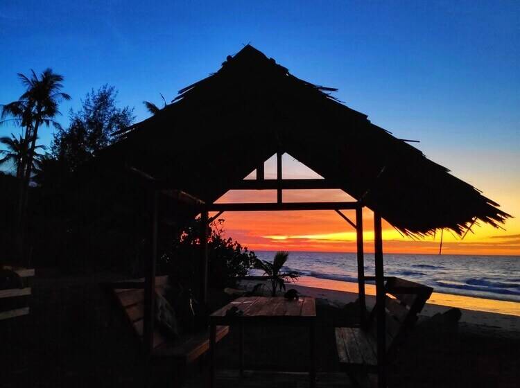 فندق Earth Park Resorts