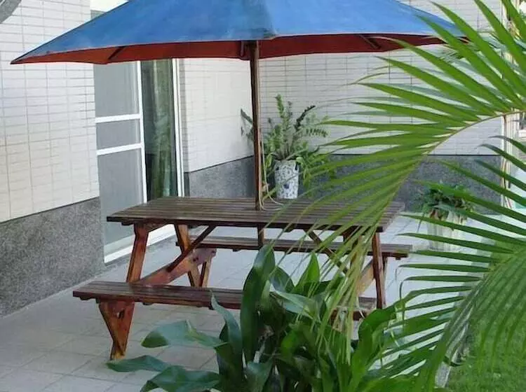 هتل Feng Lin Home Stay