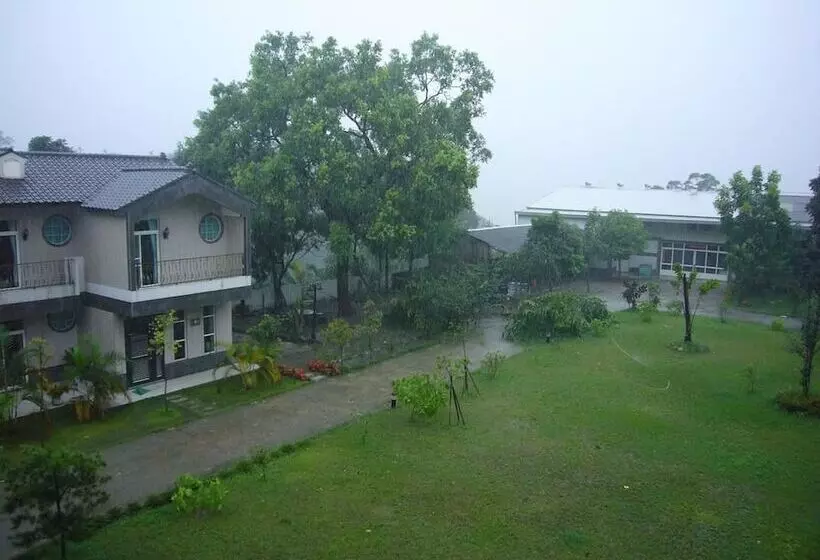 هتل Feng Lin Home Stay