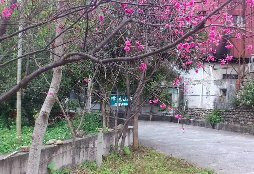 هتل Feng Lin Home Stay