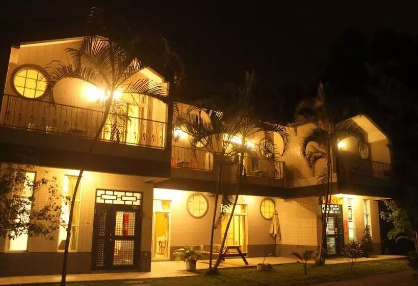 هتل Feng Lin Home Stay