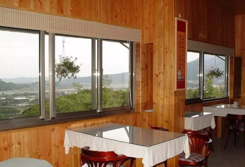 هتل Feng Lin Home Stay