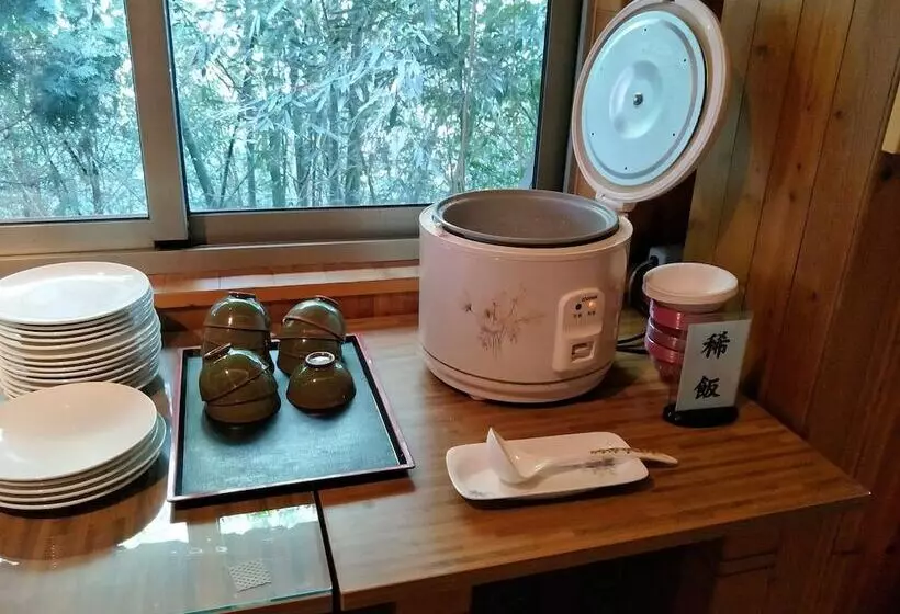 هتل Feng Lin Home Stay