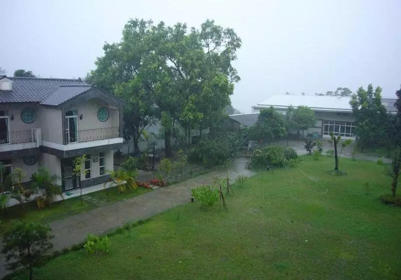هتل Feng Lin Home Stay