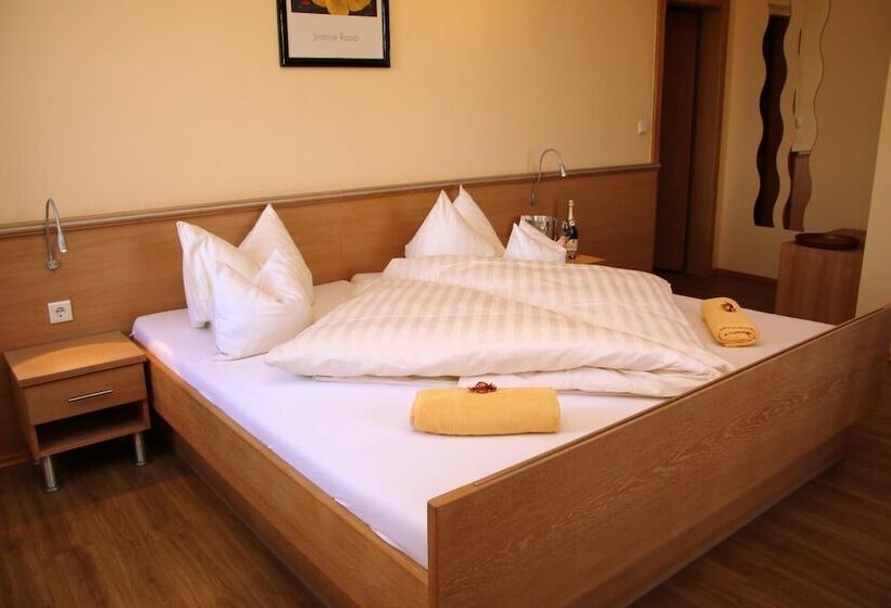 Отель Gasthaus Kerber