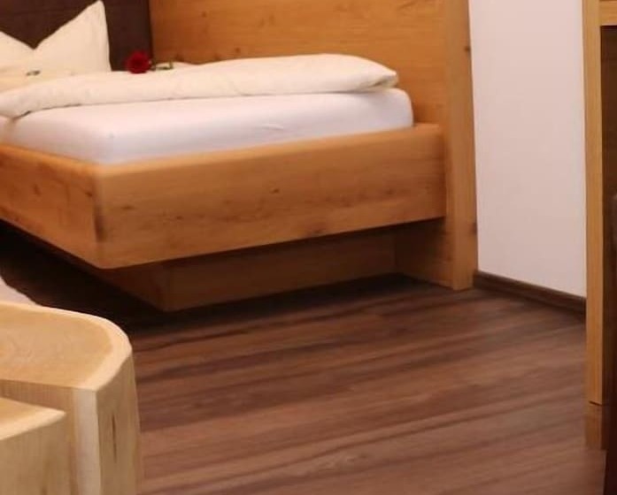 Отель Gasthaus Kerber