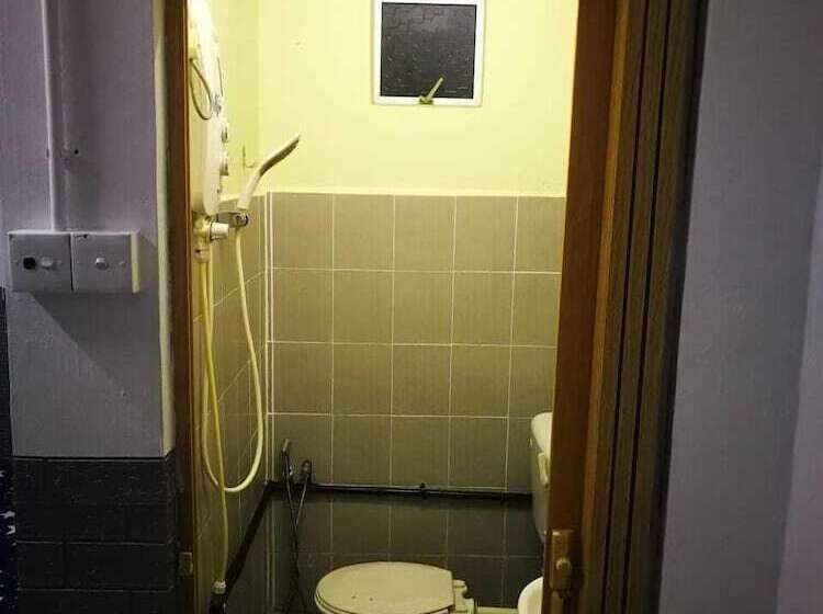 فندق Kemaman Lodge & Cafe   Hostel