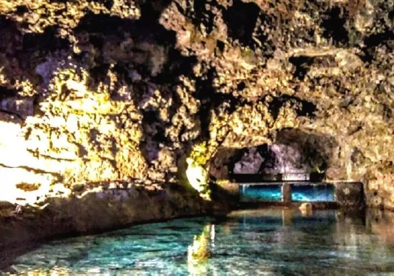 Hotelli Les Terrasses Suites