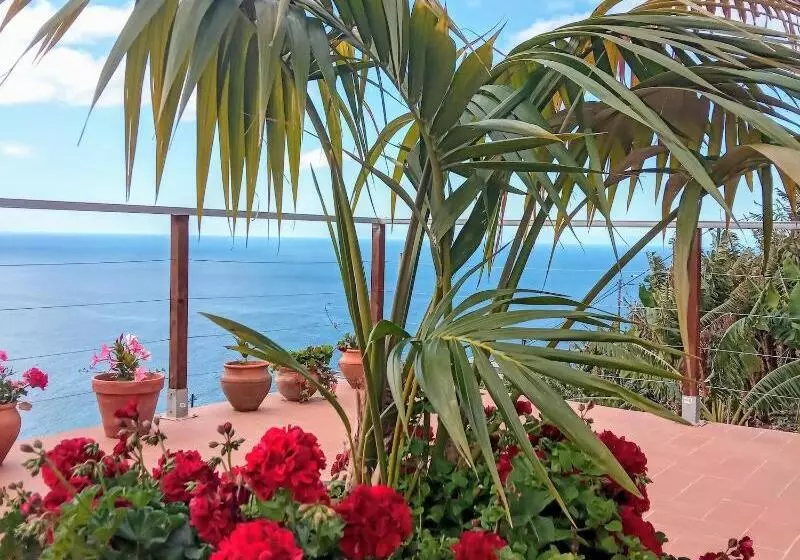 Hotelli Les Terrasses Suites