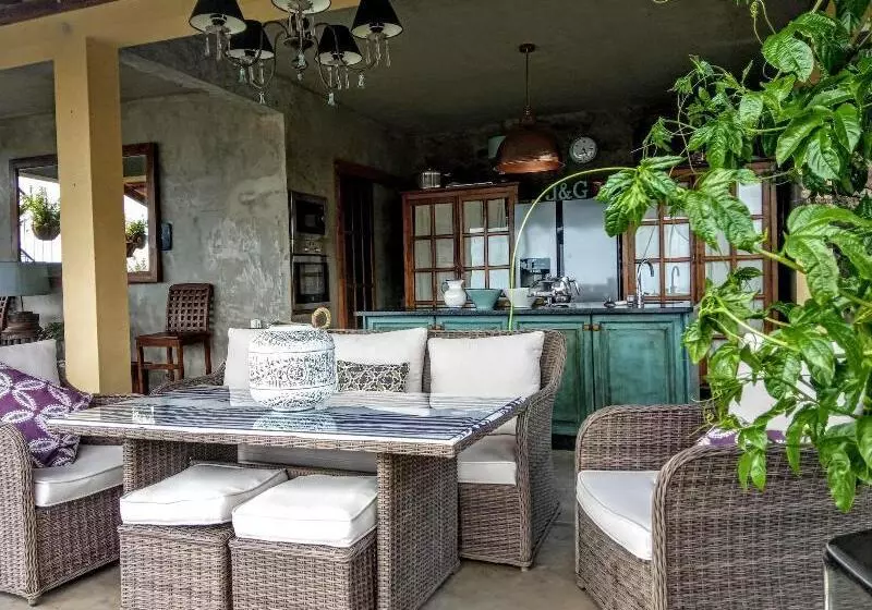 Hotelli Les Terrasses Suites