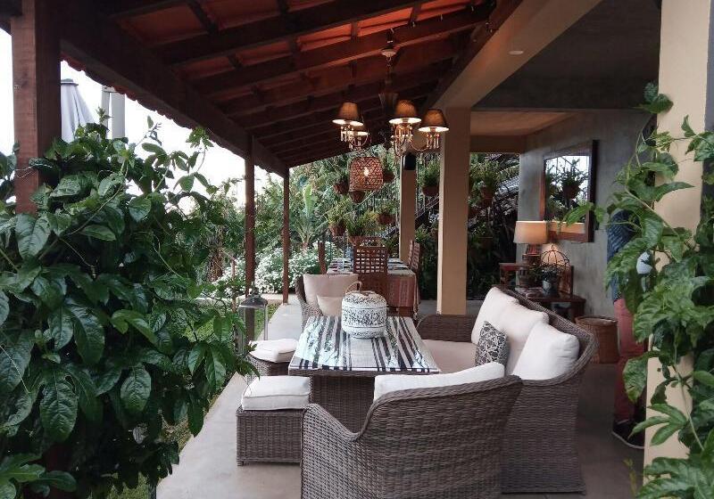 فندق Les Terrasses Suites