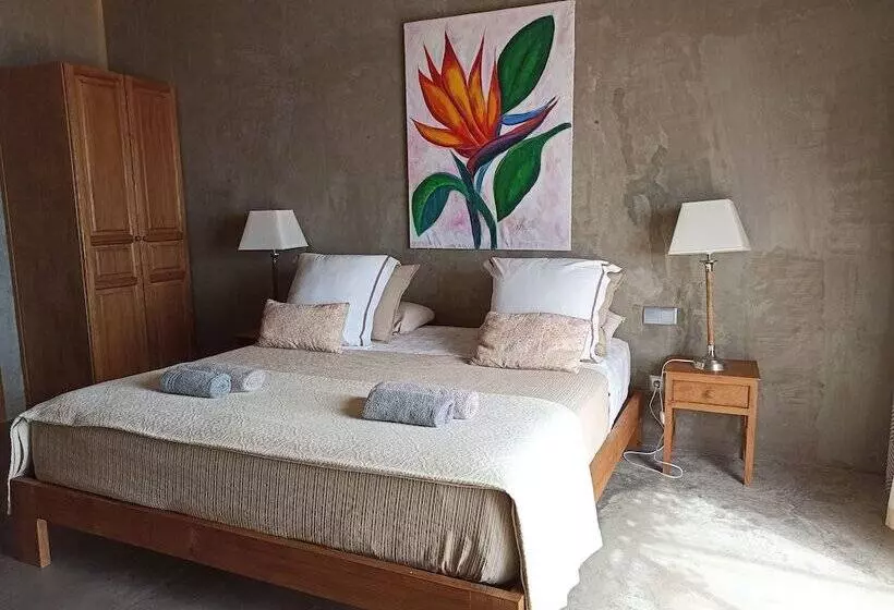 Hotelli Les Terrasses Suites