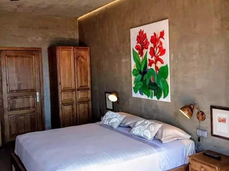 Hotelli Les Terrasses Suites