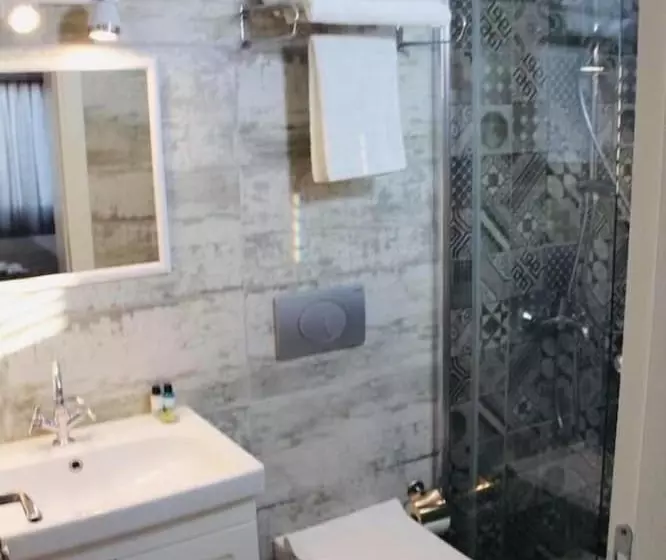 ホテル Silenos Boutique