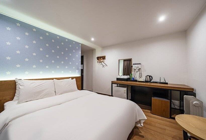 בית מלון כפרי Jamsil Selene