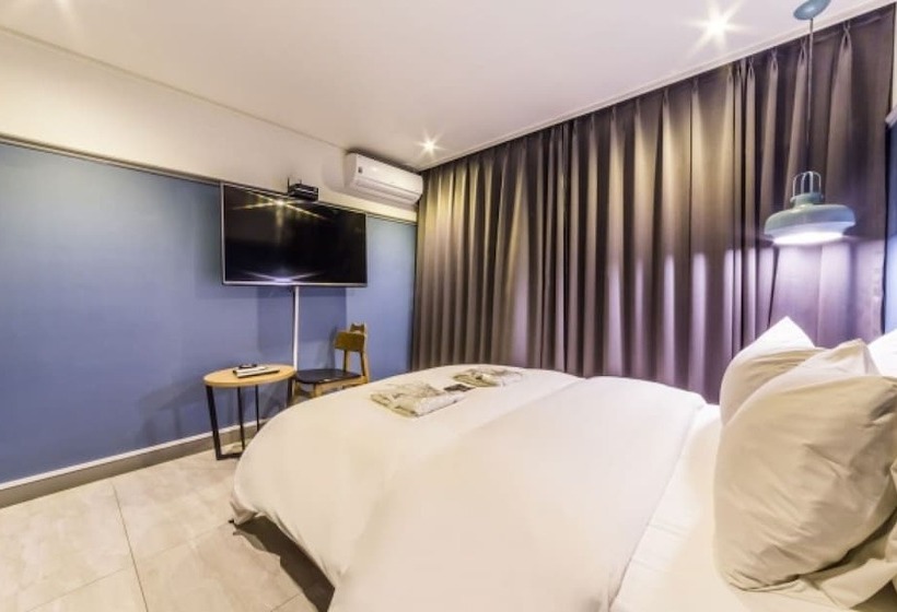 בית מלון כפרי Jamsil Selene