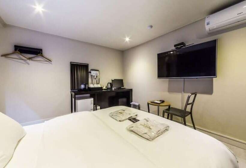 בית מלון כפרי Jamsil Selene