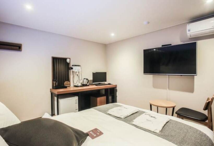 בית מלון כפרי Jamsil Selene