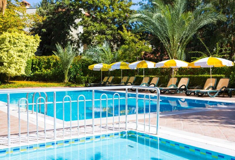 فندق Gardenia Beach