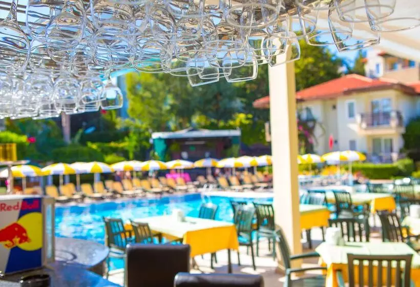 酒店 Gardenia Beach