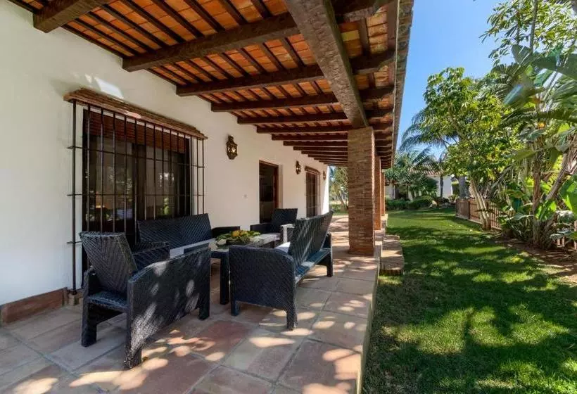 Hacienda Roche Viejo