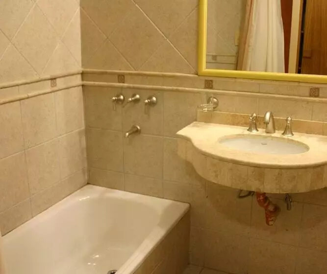 هتل Cordon Del Plata