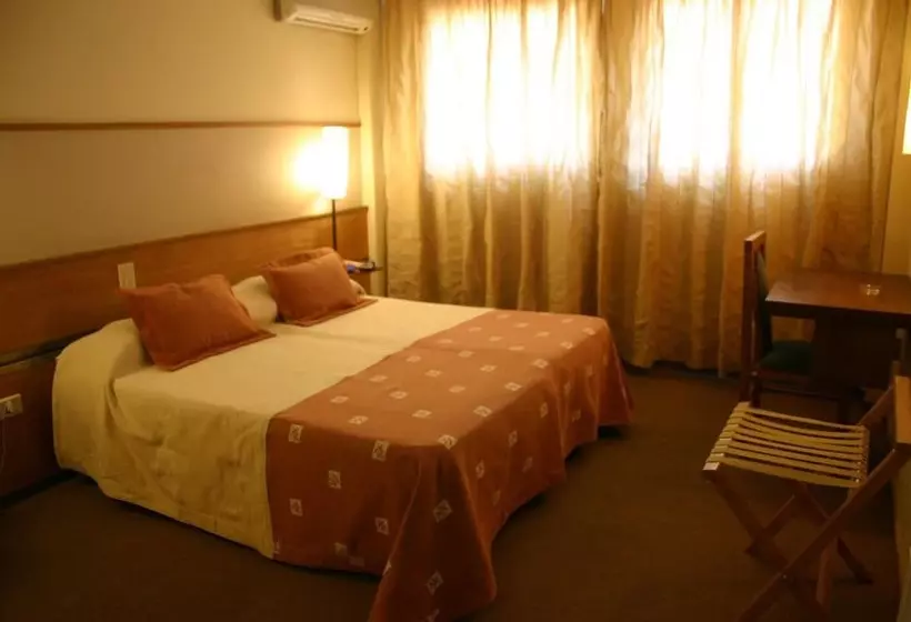 هتل Cordon Del Plata