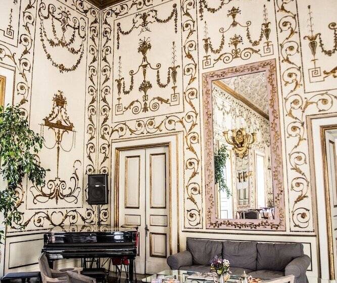 Decumani Hotel De Charme