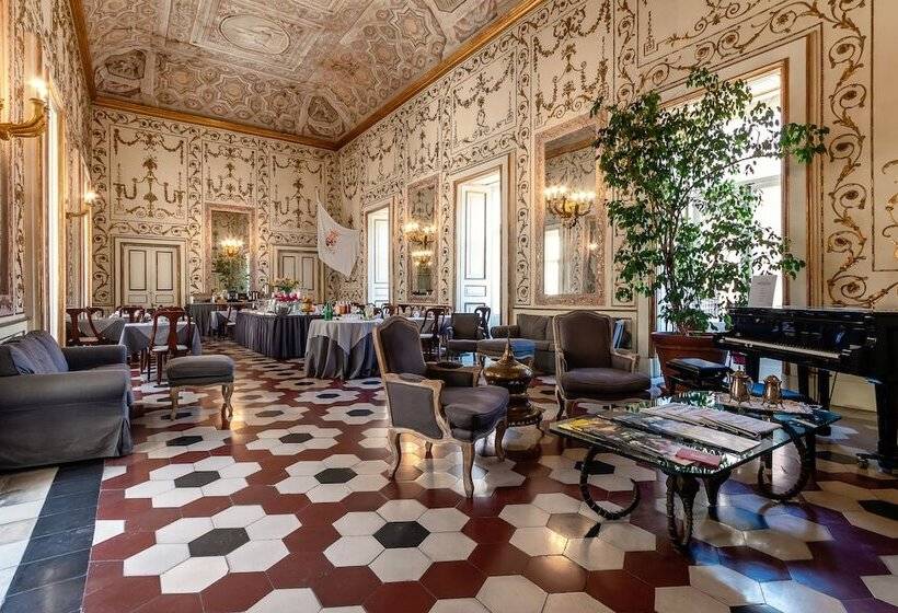 Decumani Hotel De Charme