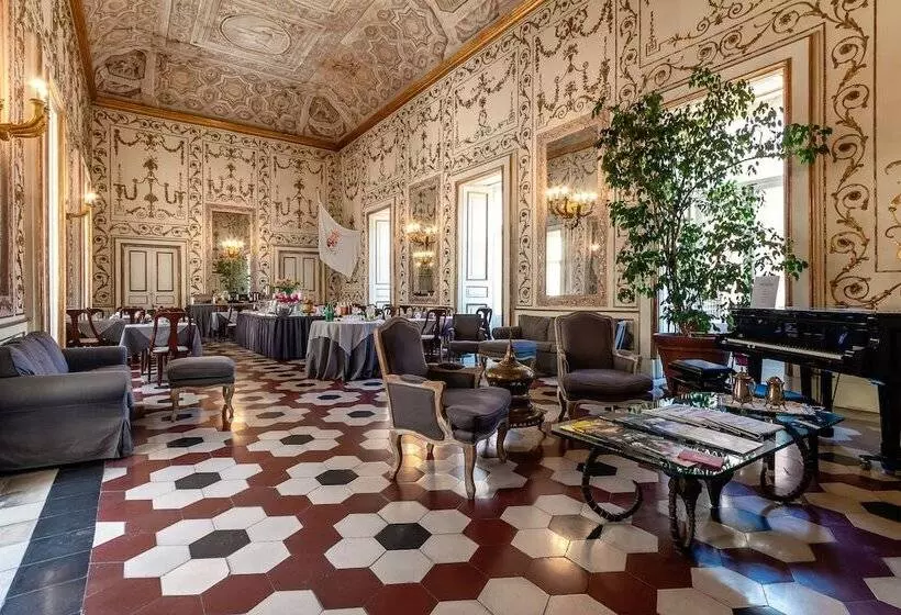 Decumani Hotel De Charme