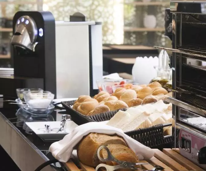 هتل Eurostars Palace