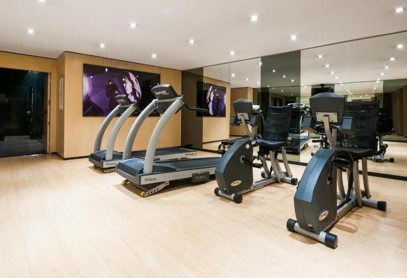 هتل Eurostars Palace