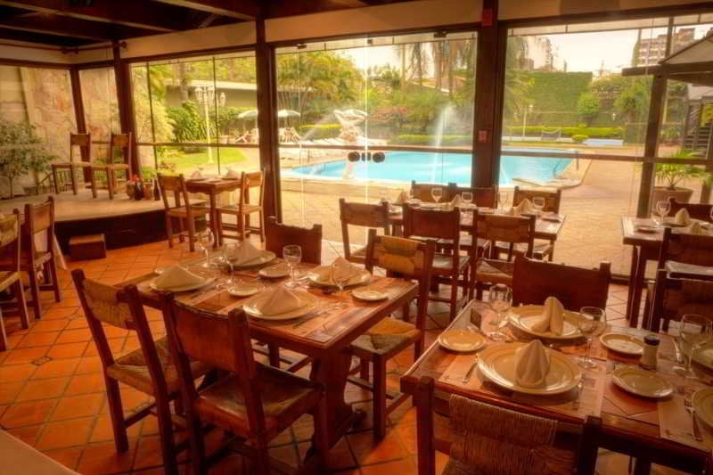 هتل Excelsior Inn