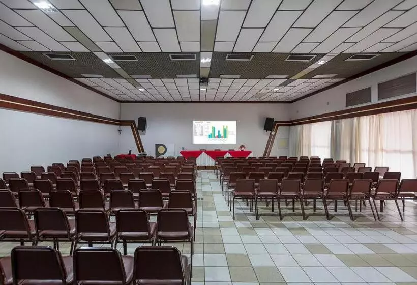 فندق Feira Palace