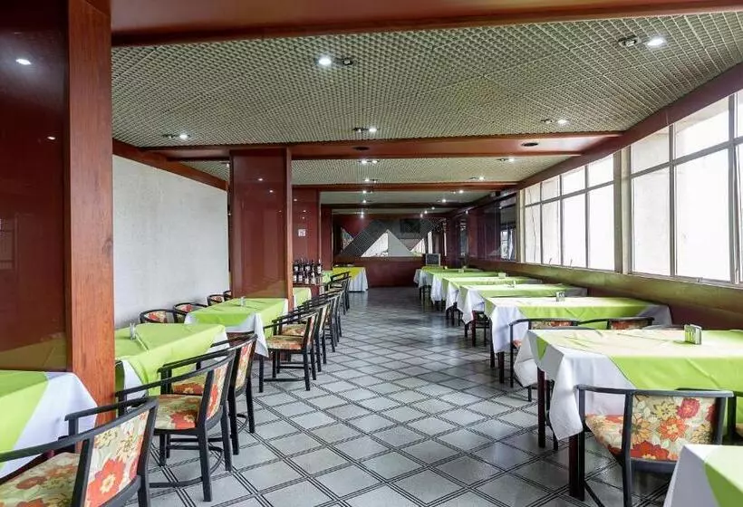 فندق Feira Palace