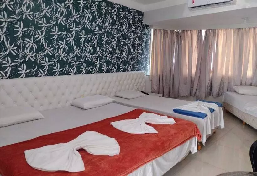 فندق Feira Palace