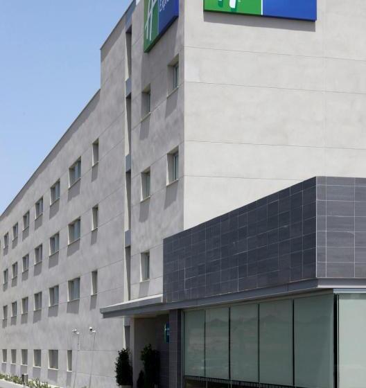 هتل Holiday Inn Express Málaga Airport, An Ihg