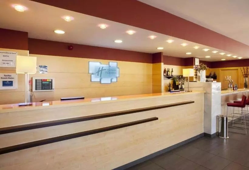ホテル Holiday Inn Express Málaga Airport, An Ihg
