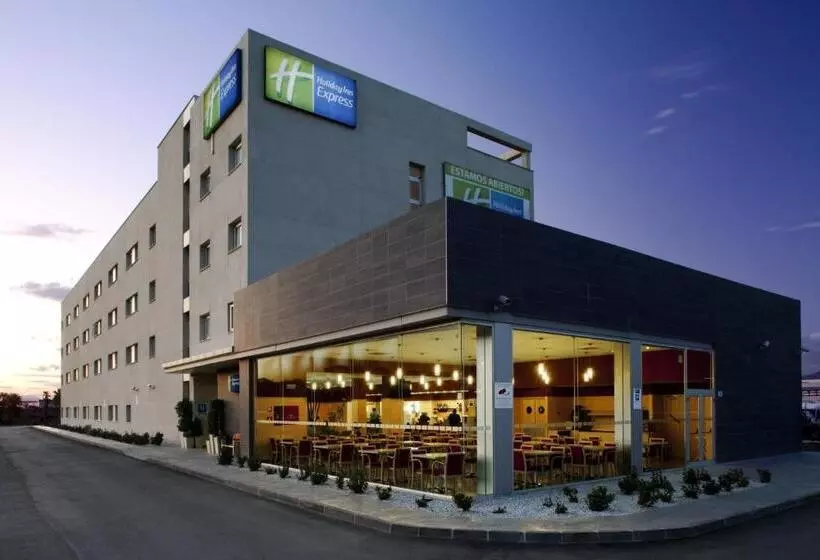 ホテル Holiday Inn Express Málaga Airport, An Ihg