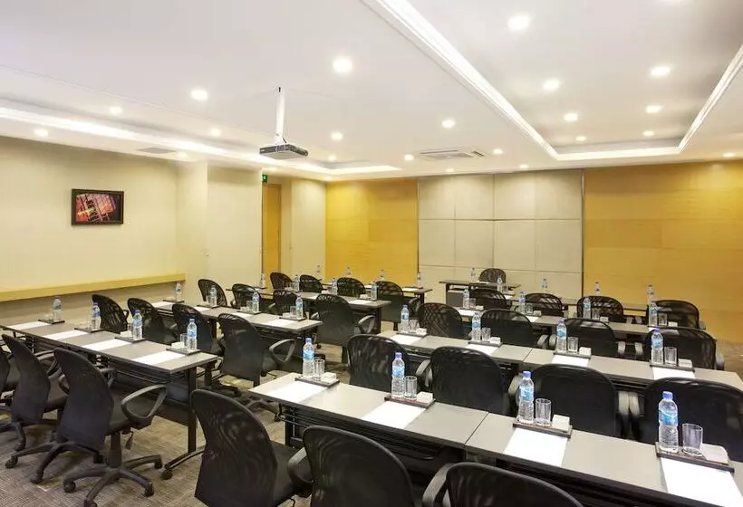 Hotelli Holiday Inn Express Shangdi Beijing, An Ihg