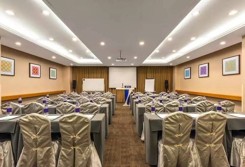 Hotelli Holiday Inn Express Shangdi Beijing, An Ihg