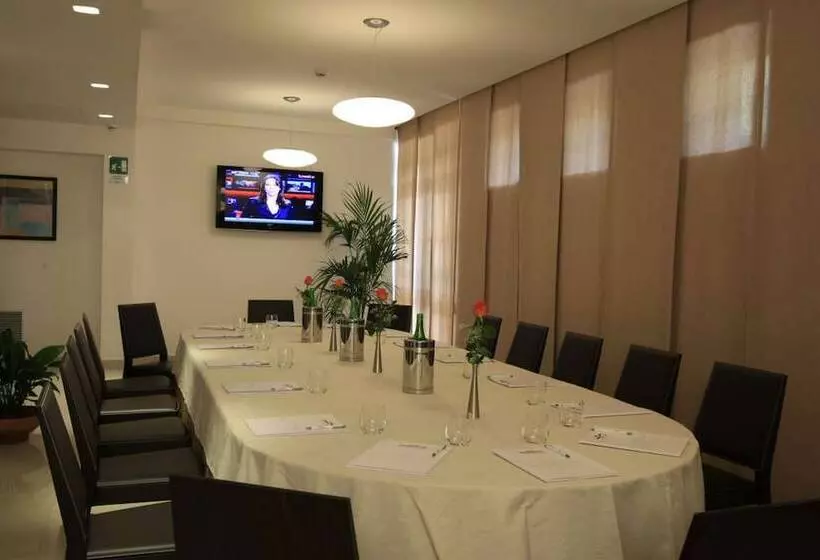 Отель La Costiera