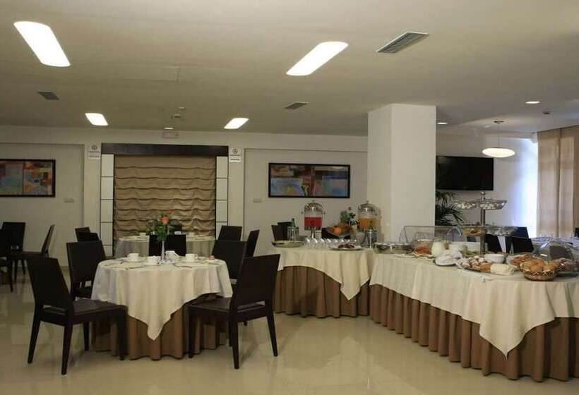 Отель La Costiera