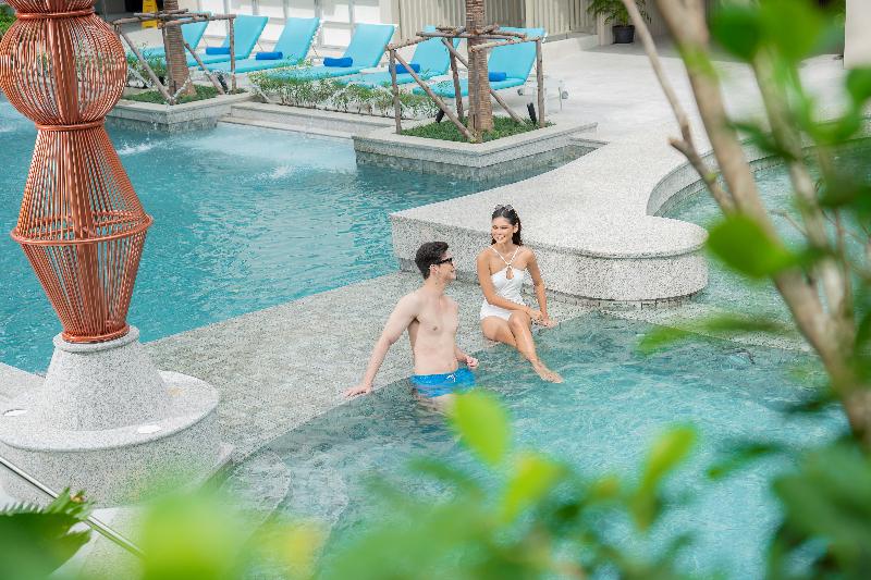 Novotel Living Bangkok Sukhumvit Legacy