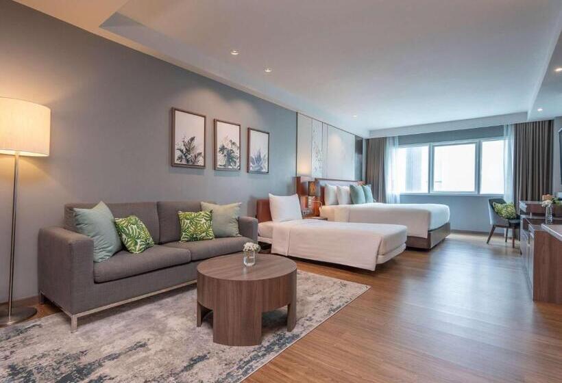 Novotel Living Bangkok Sukhumvit Legacy