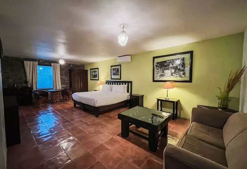 Los Agaves Hotel Boutique