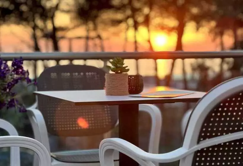 Hotelli Marbella Beach