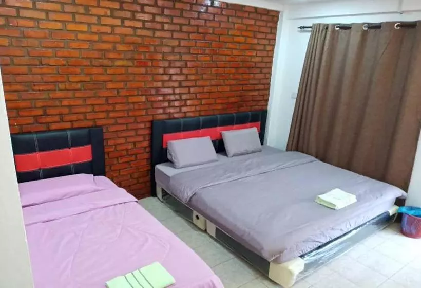 ホテル Oyo 90178 Classic Homestay