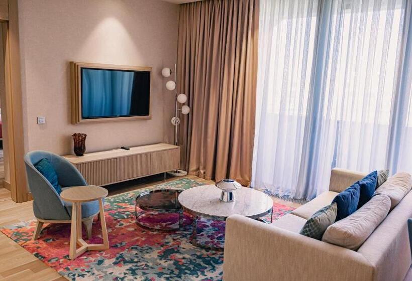 Karavansaray Turkistan Harbour Hotel  Flying Theatre Access