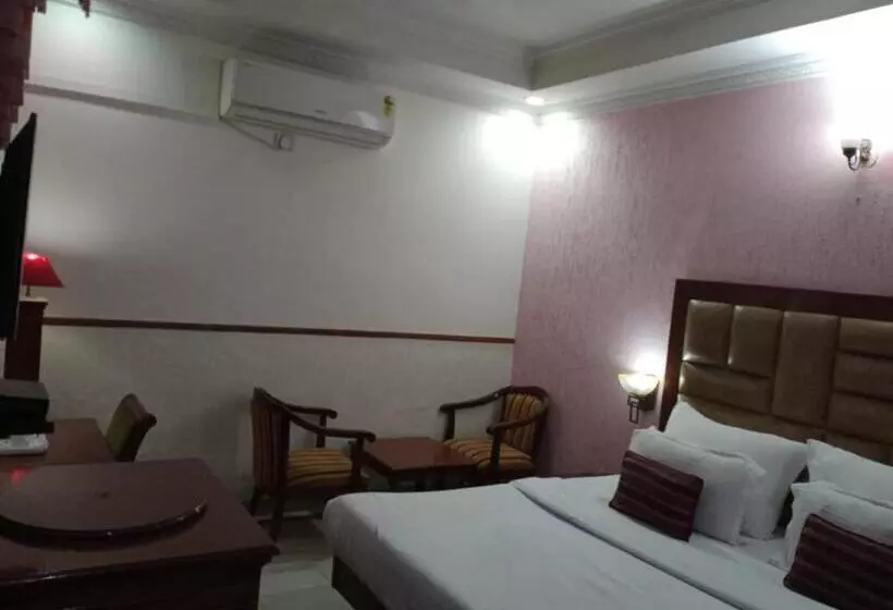 هتل Corporate Inn